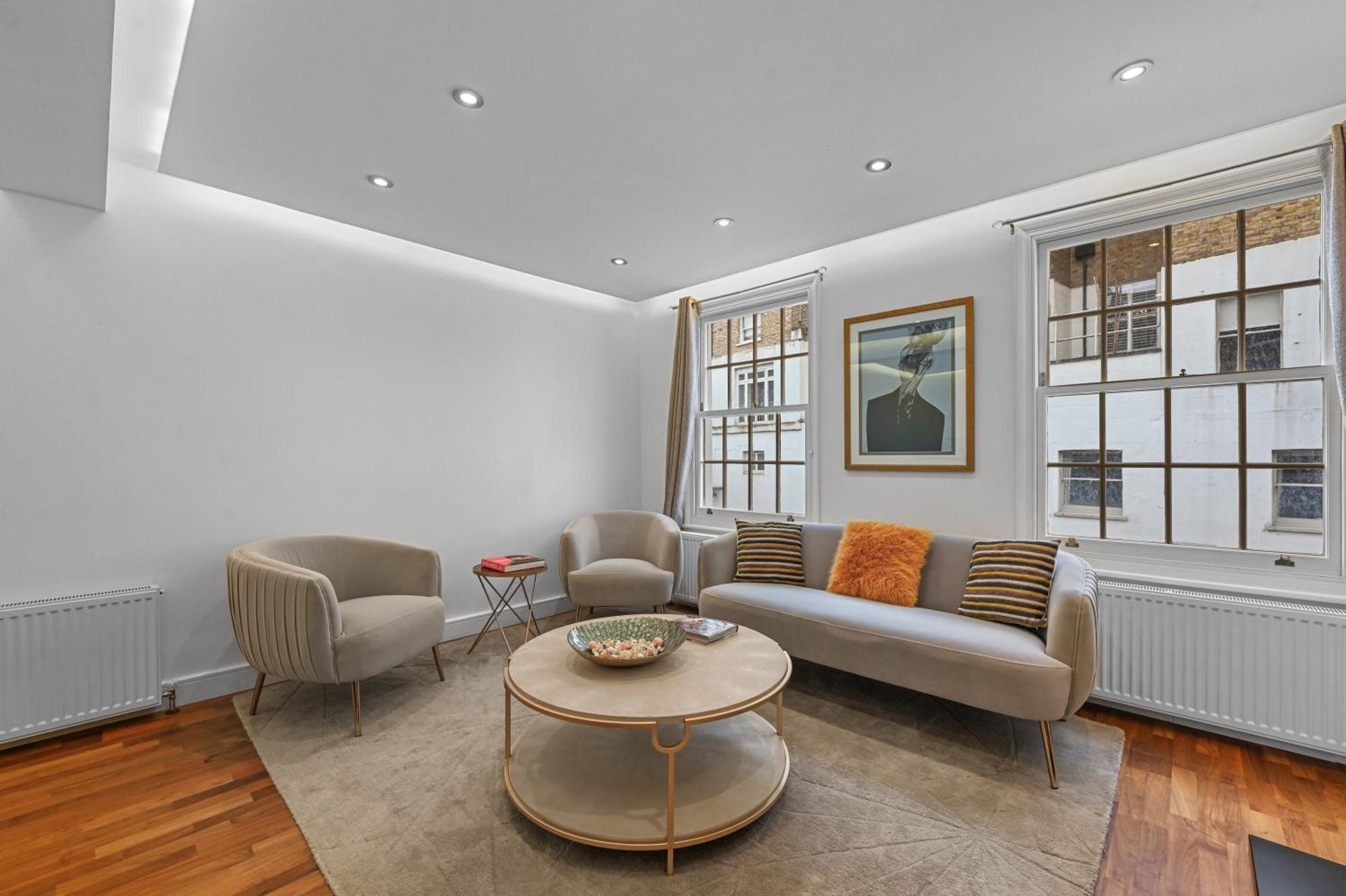 Knightsbridge 3 Bedroom 1 Minute Harrods Londres